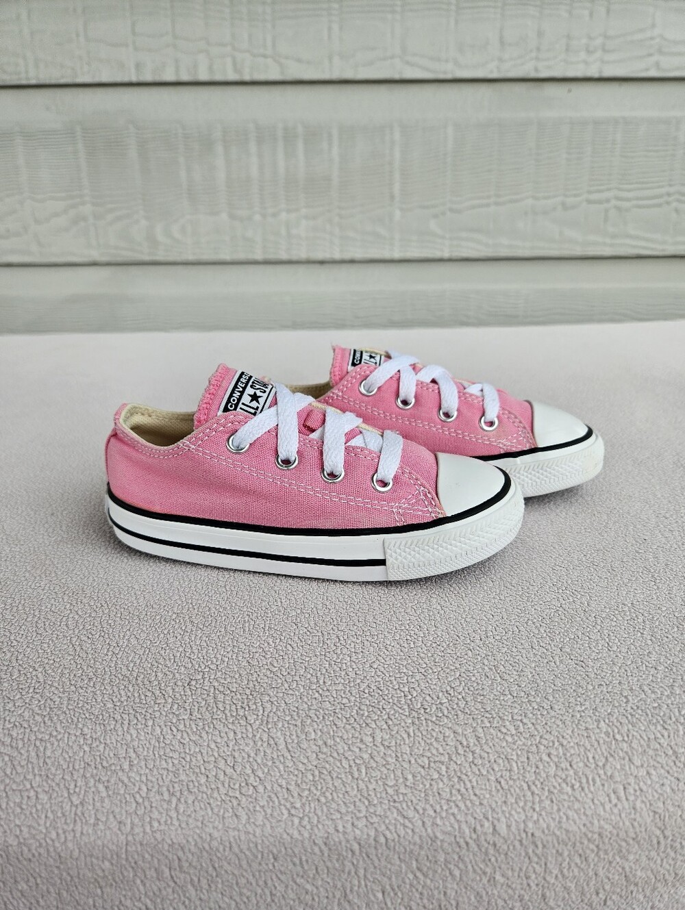 Converse CTAS Low Top Canvas Sneakers Toddler SZ 8 Light Pink White Laces
